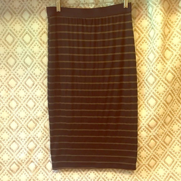 Street Style Soft Pencil Skirt - Picture 2 of 6